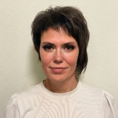 Степанова Лариса